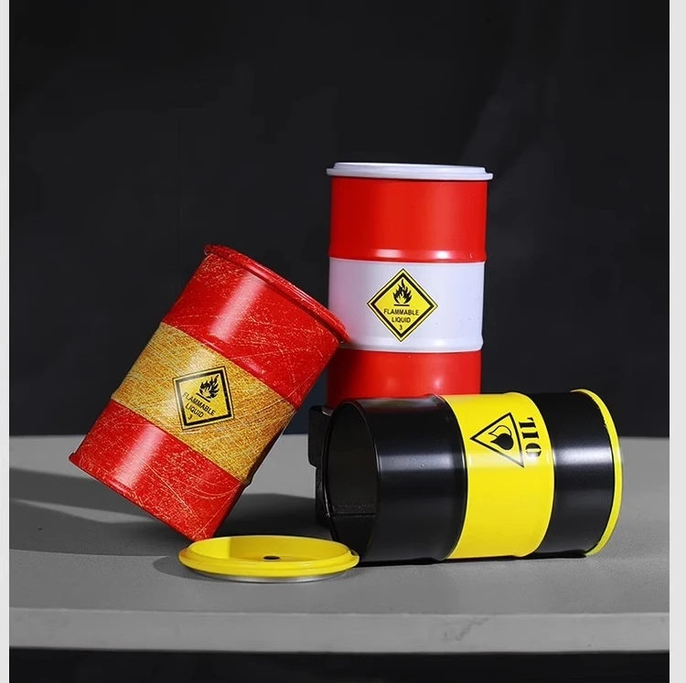 Miniature Oil Drum Model – Metal Desktop Decoration & Stationery Holder